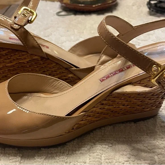 Prada Nude Patent Vernice Leather Woven Wedge Sandal - Picture 2 of 8